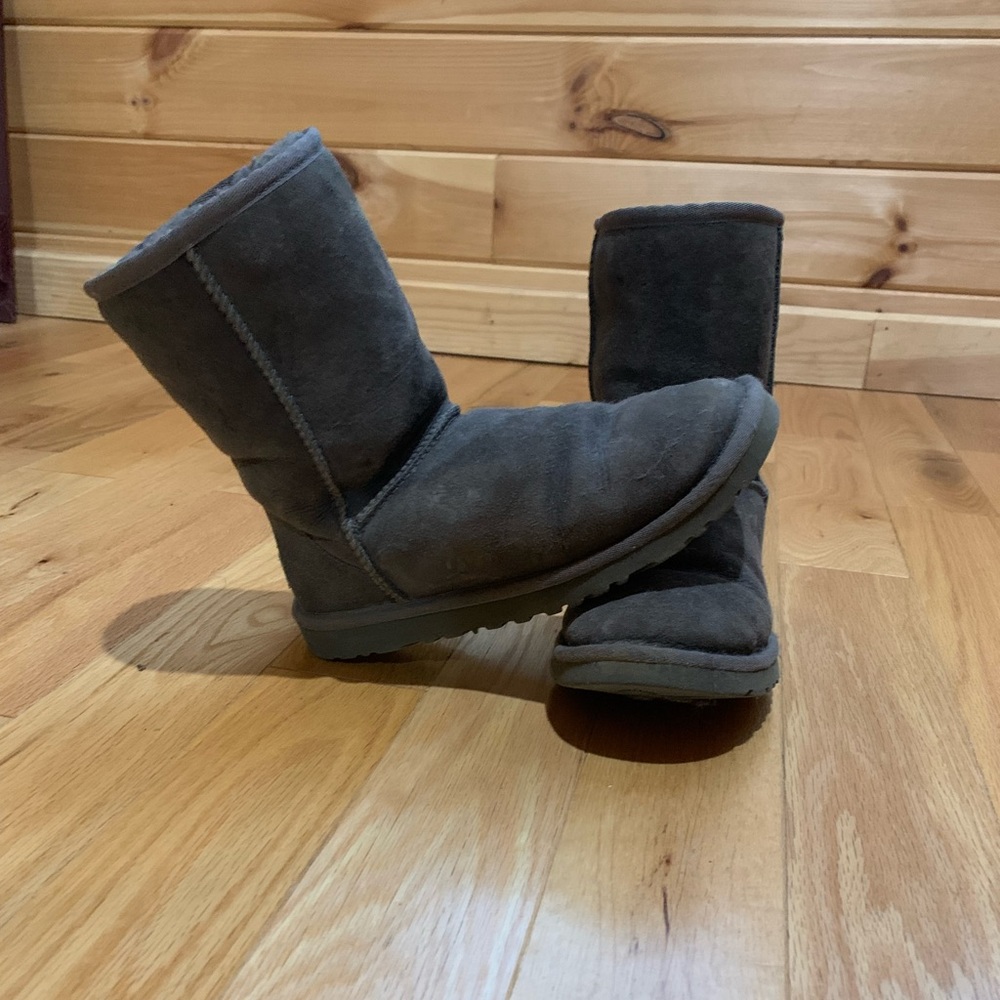 Grey Uggs